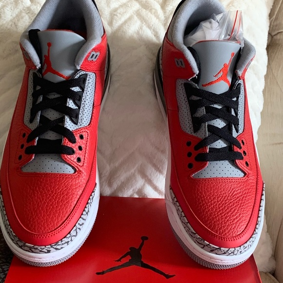 AIR JORDAN 3 RETRO - Picture 4 of 6